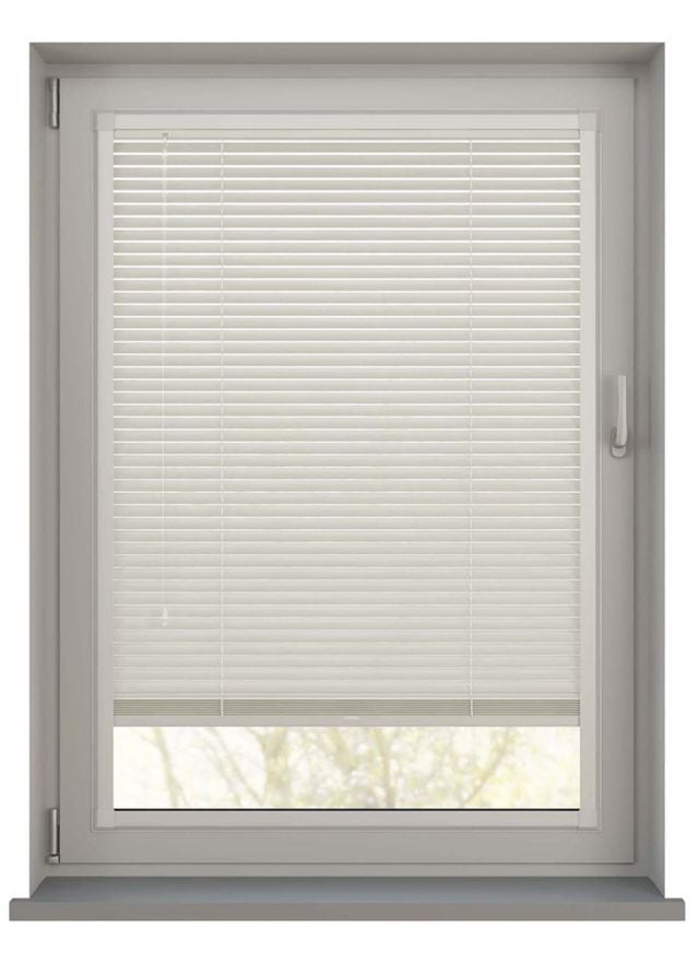 Polar Perfect Fit Wooden Blind